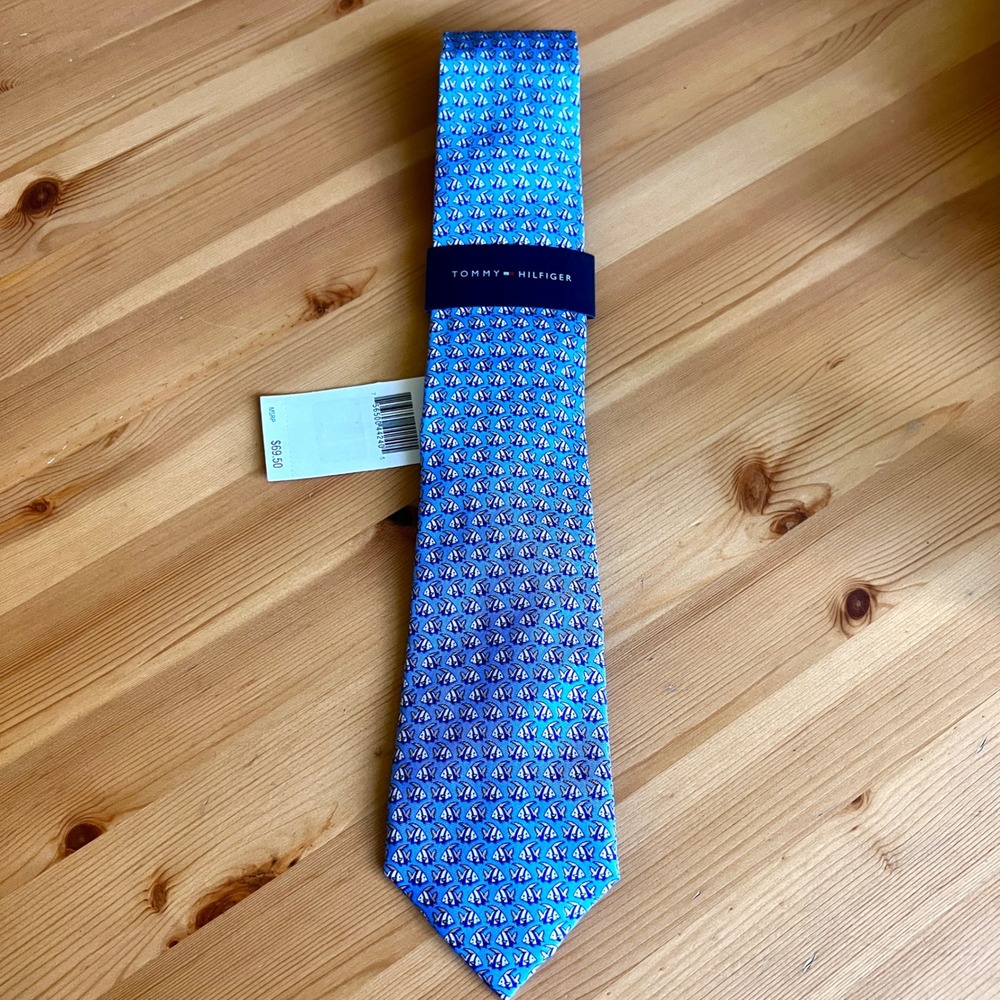Tommy Hilfiger Fish Print Necktie Silk‎ Blue Novelty Tie MSRP $69.50